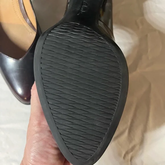 Clarks Women's Oxblood Leather Heels - Picture 3 of 7